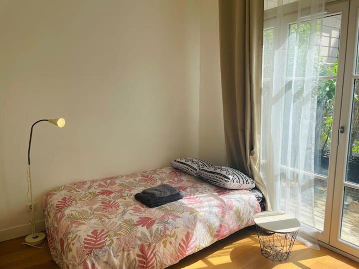 Beautiful With Terrace In 8 * Parijs